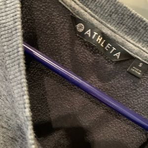 Athleta S sweatshirt CYA style